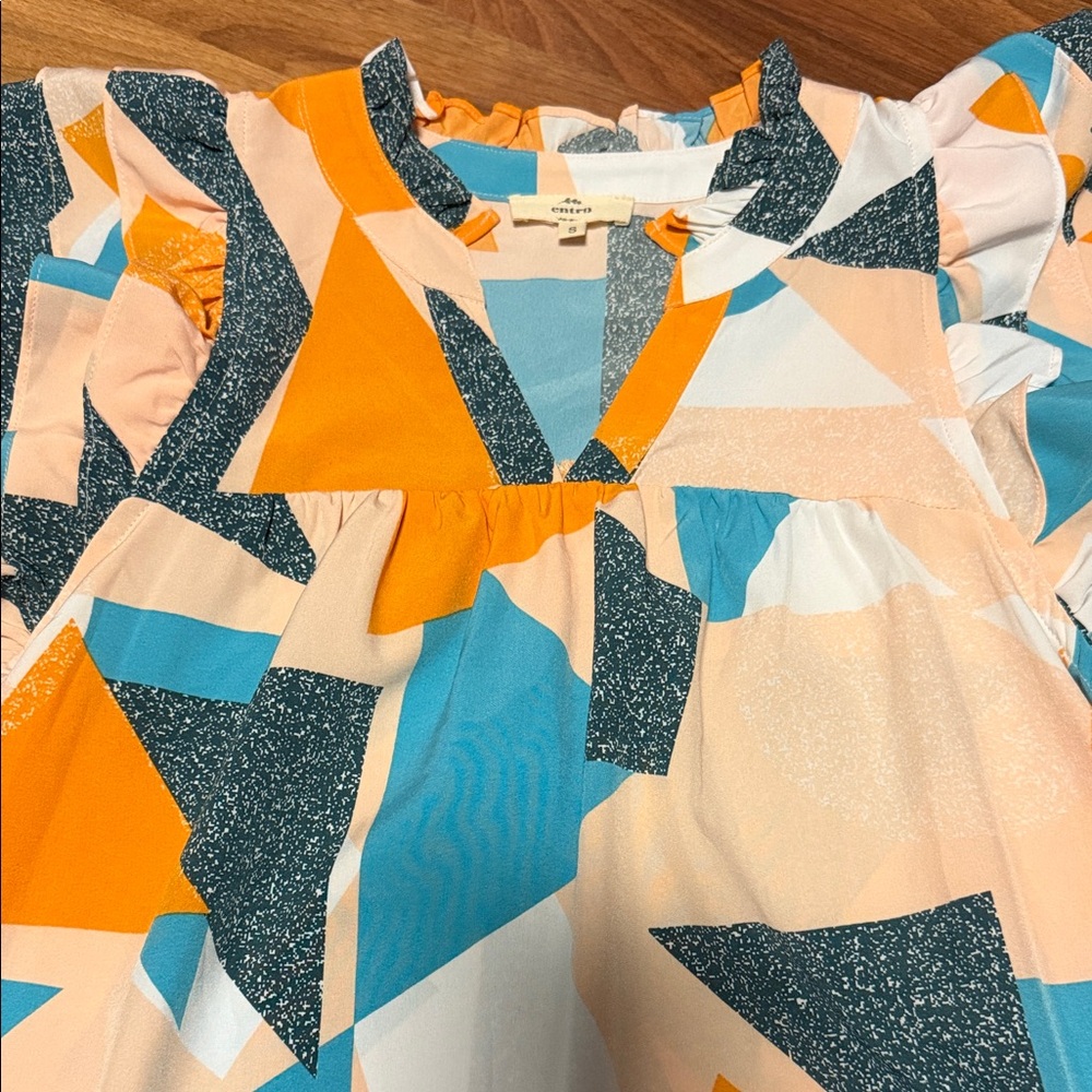 Entro Multicolor Abstract Blouse - Picture 3 of 4